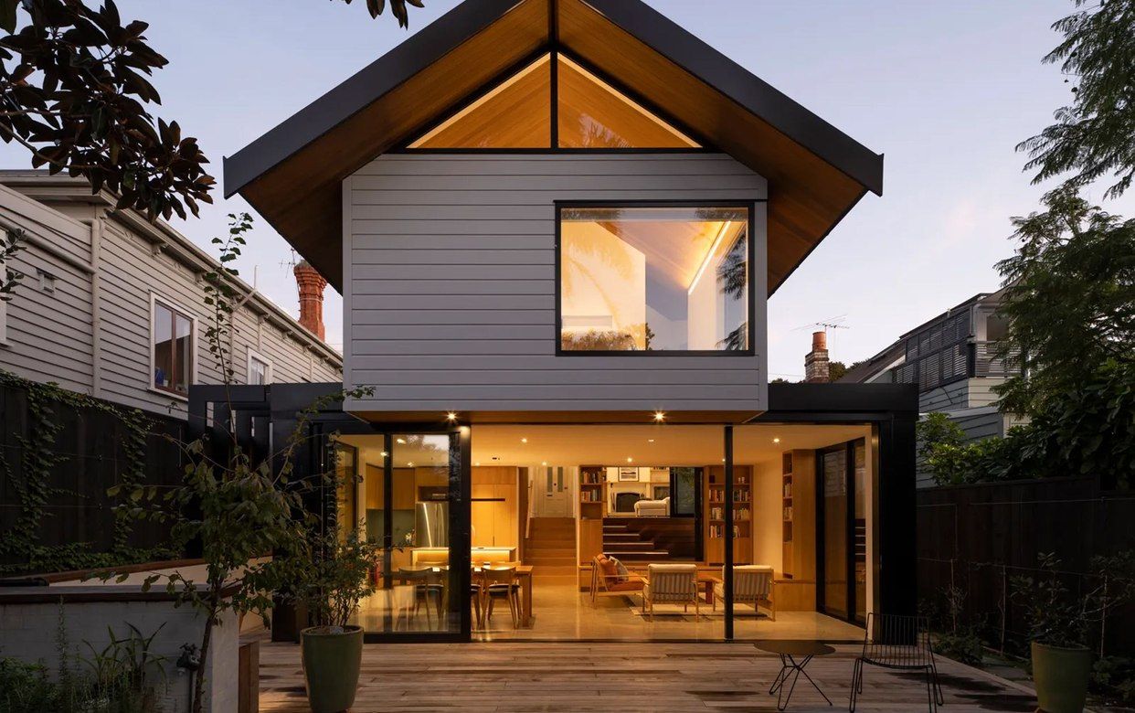 Contemporary addition for a characterful  Auckland villa