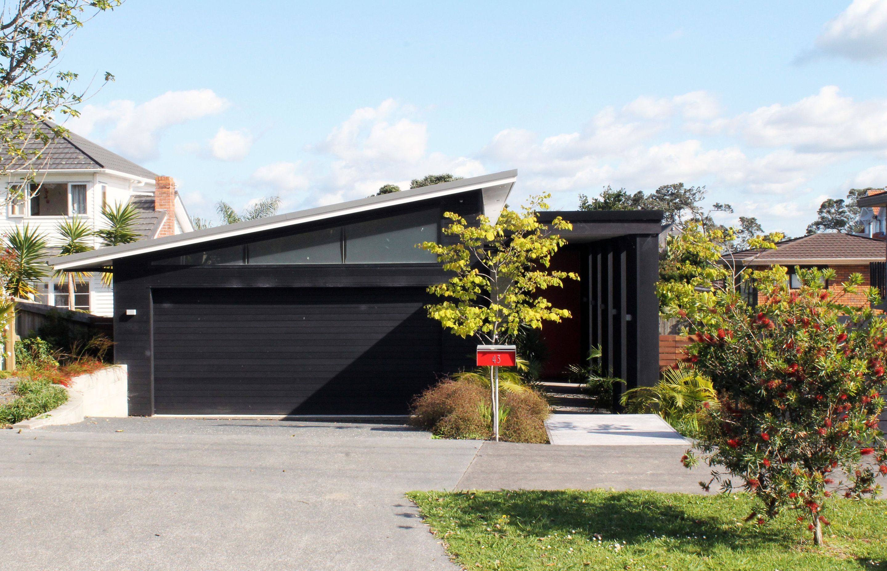 Contemporary New House in Point Chevalier