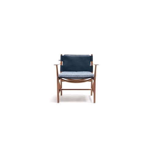 Levante Chair With Arms By Exteta