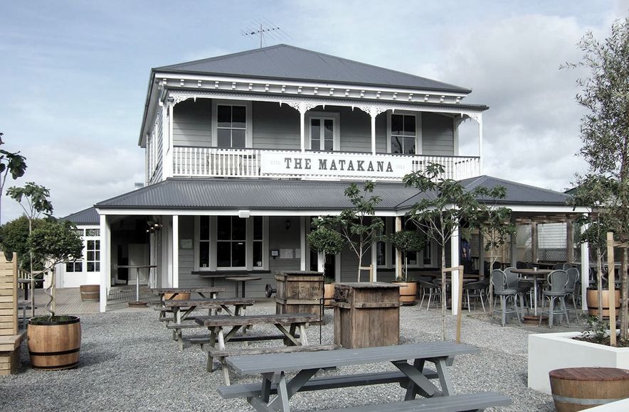 The Matakana Village Pub
