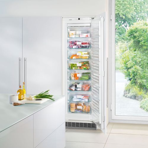 SIGN 3524 Comfort NoFrost | Fully Integrated Freezer