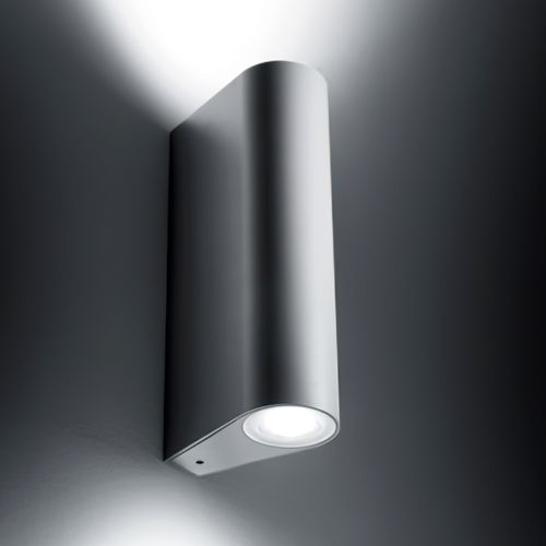 Smooth Wall Effect and Pole Mounted Light