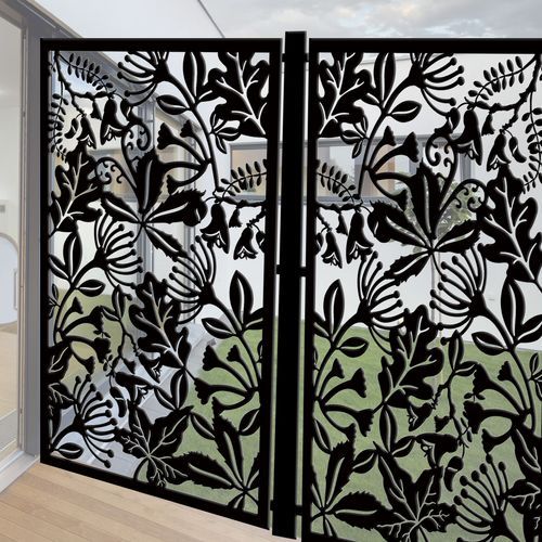 PRIVACY SCREEN &FENCE PANEL - NATIVE FLOWERS AND LEAVES