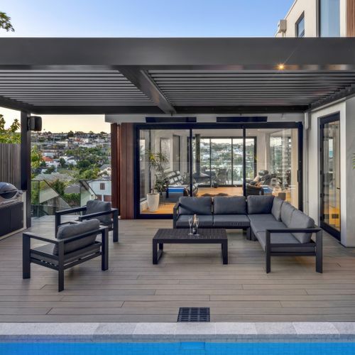 Custom Outdoor Heating for EXO Louvre Living Spaces
