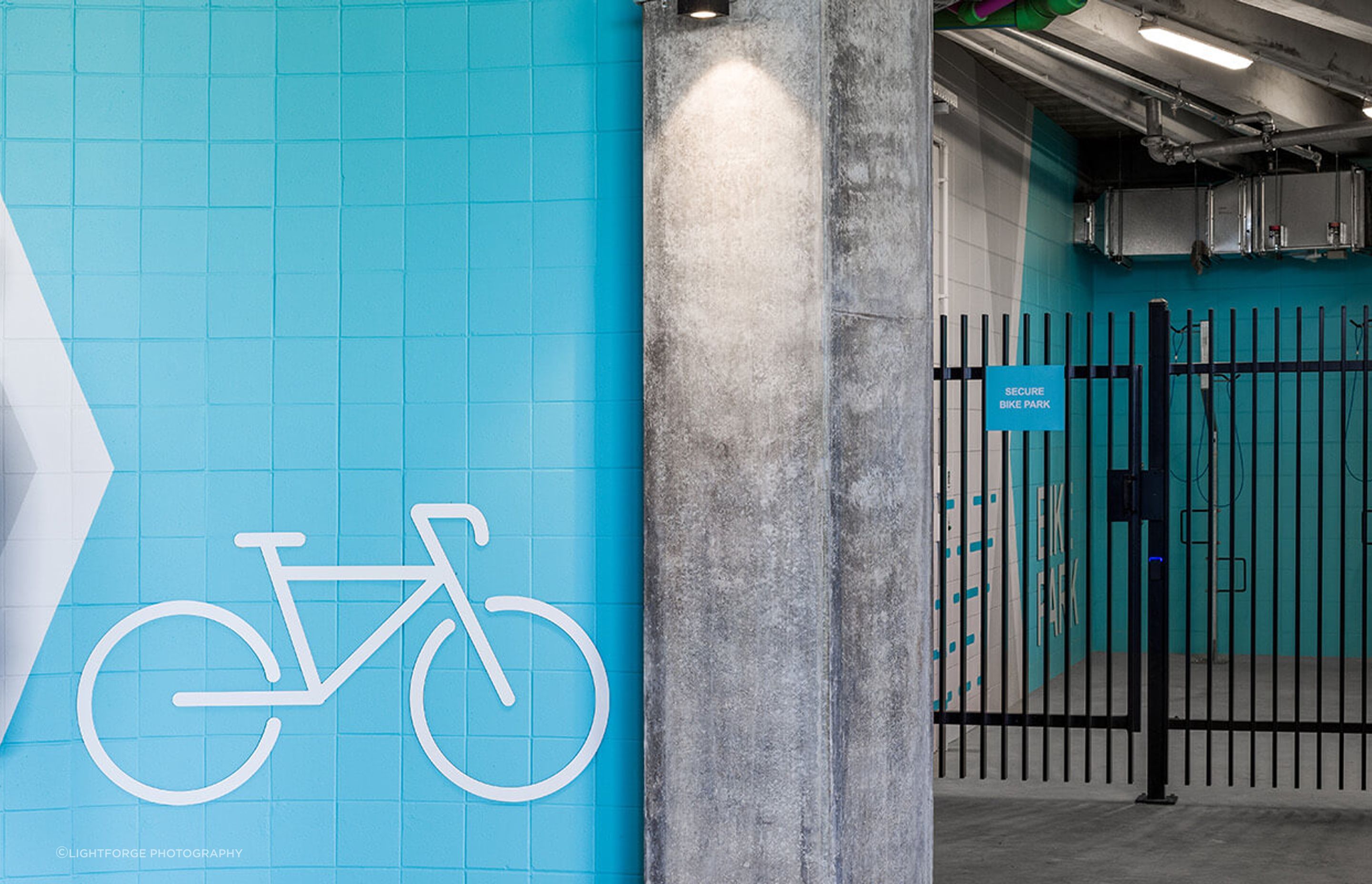 There are 48 end-of-trip bike racks and lockers available for tenants.