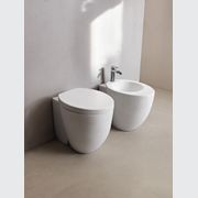 Le Giare Back to Wall Toilet and Bidet by cielo gallery detail image