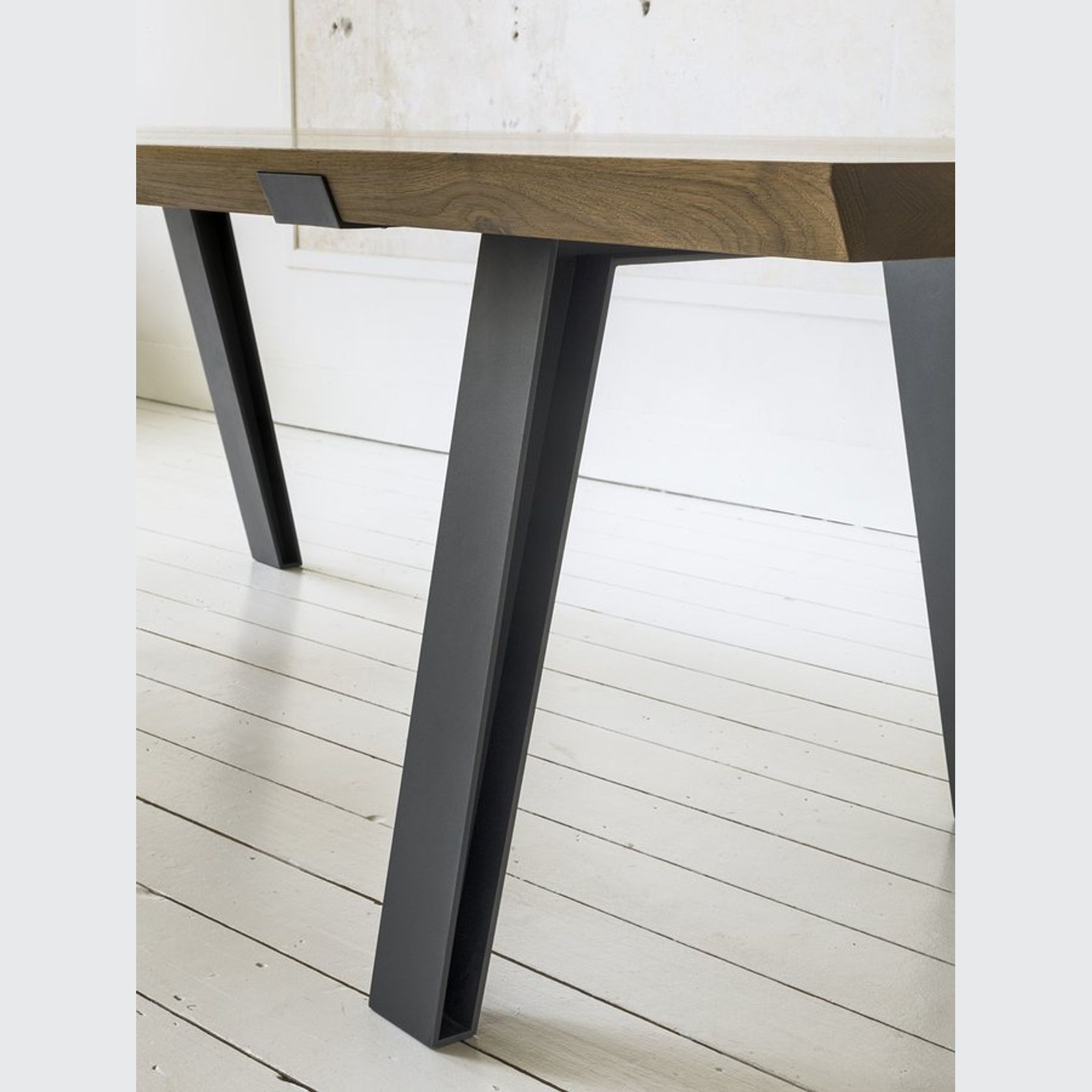 Side-to-side Table by QLiv gallery detail image