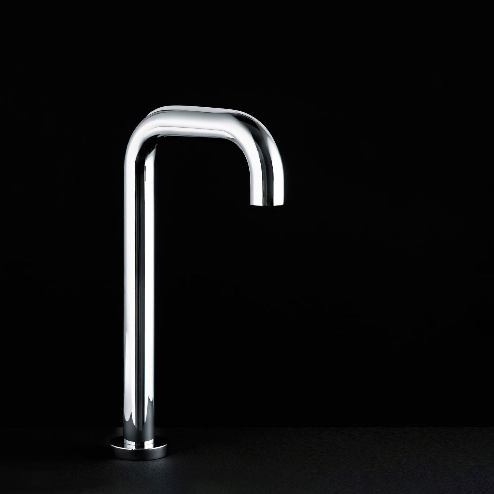 Liquid top-mounted Spout For Washbasin gallery detail image