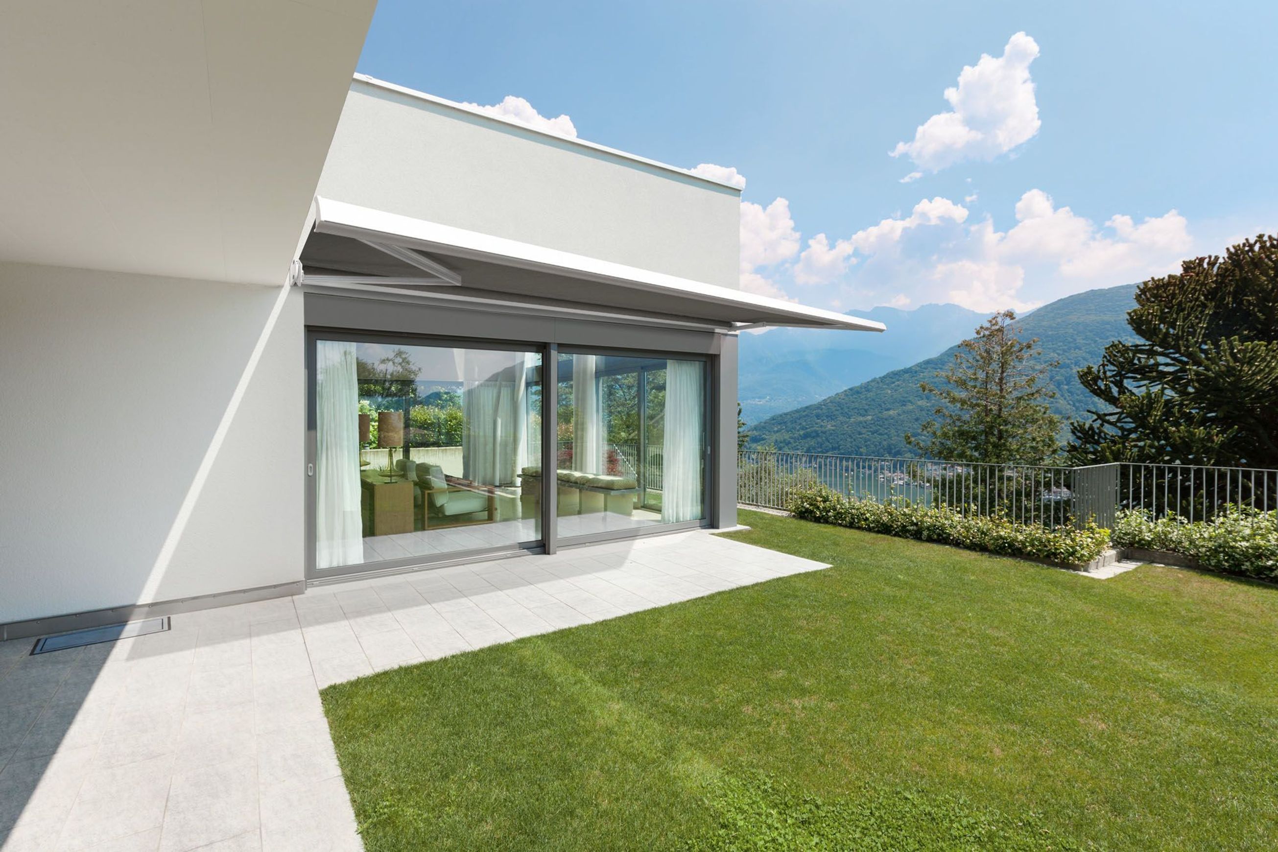 Integral Cassette Awning