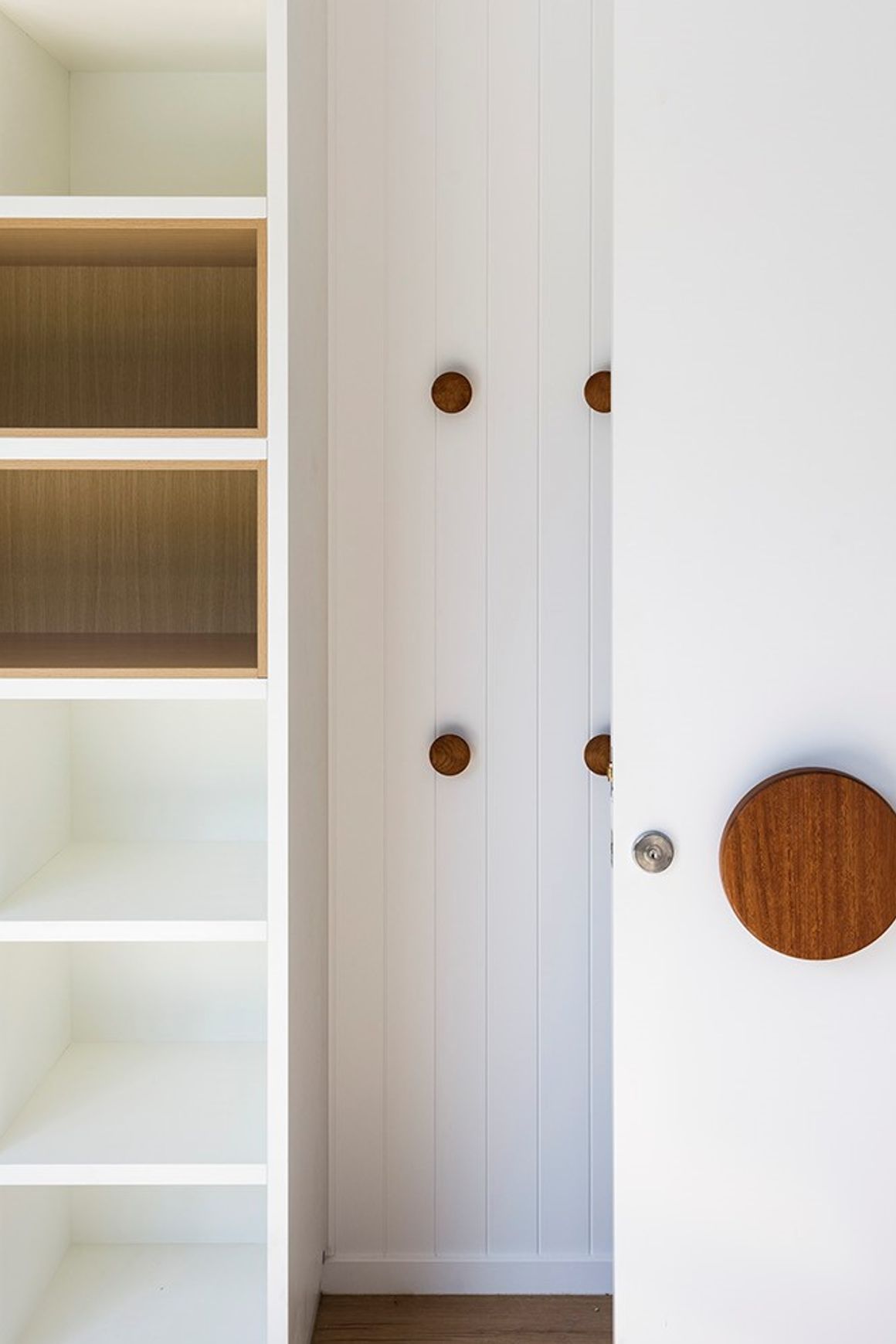 Large Round  - Timber Door Handle - TDH003