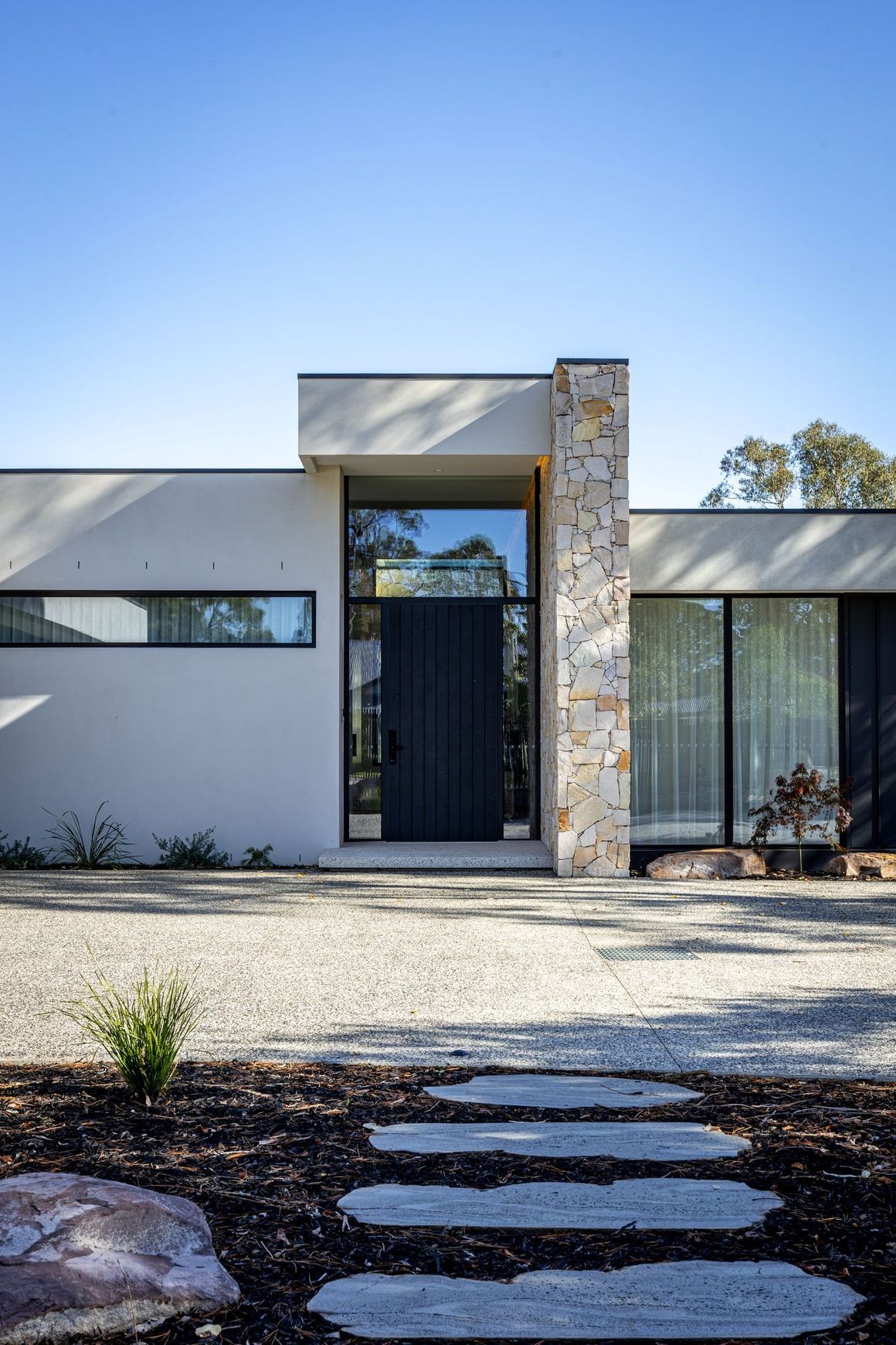 Loose Random Flinders Wall Cladding