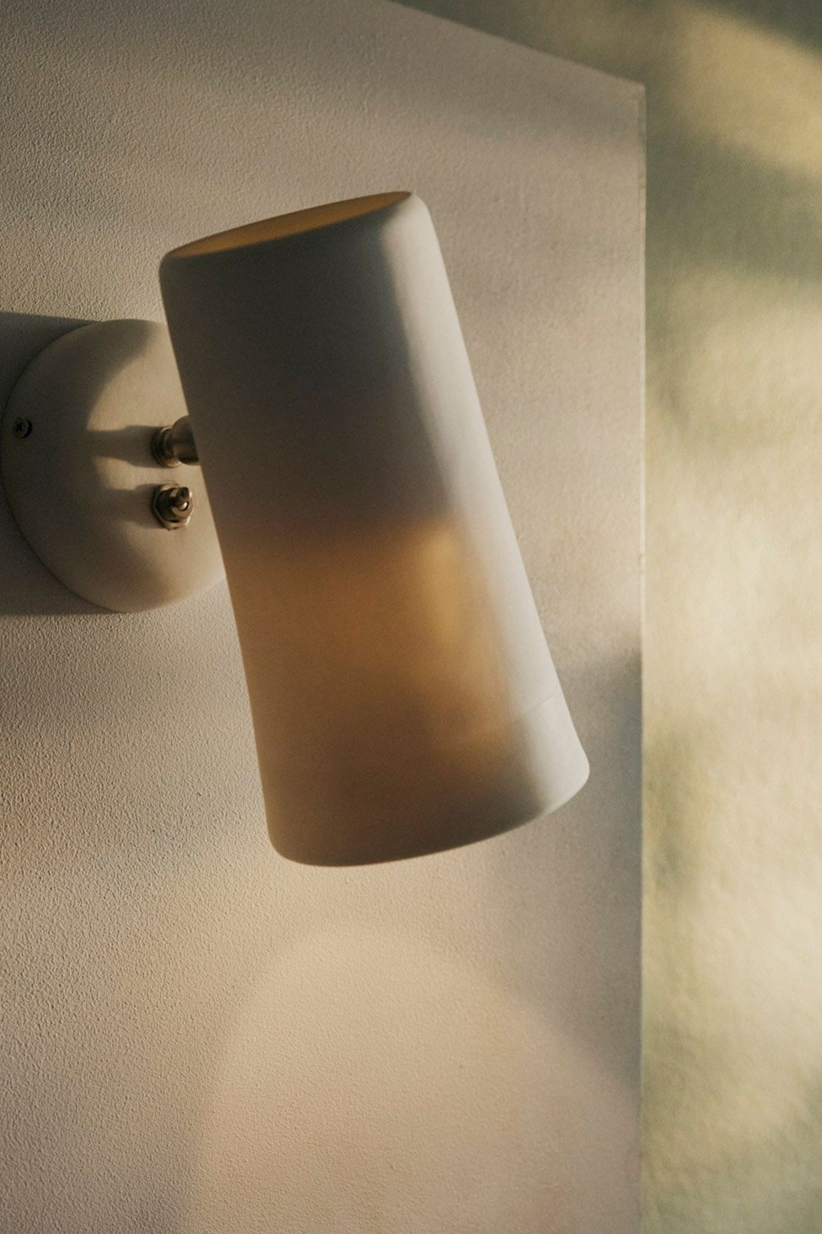 Toggle Light Switch