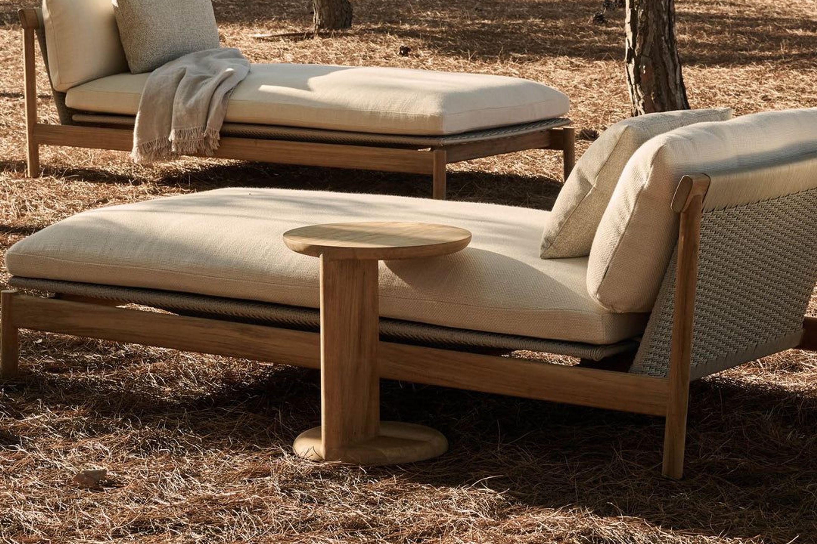 Amanu C Side Table