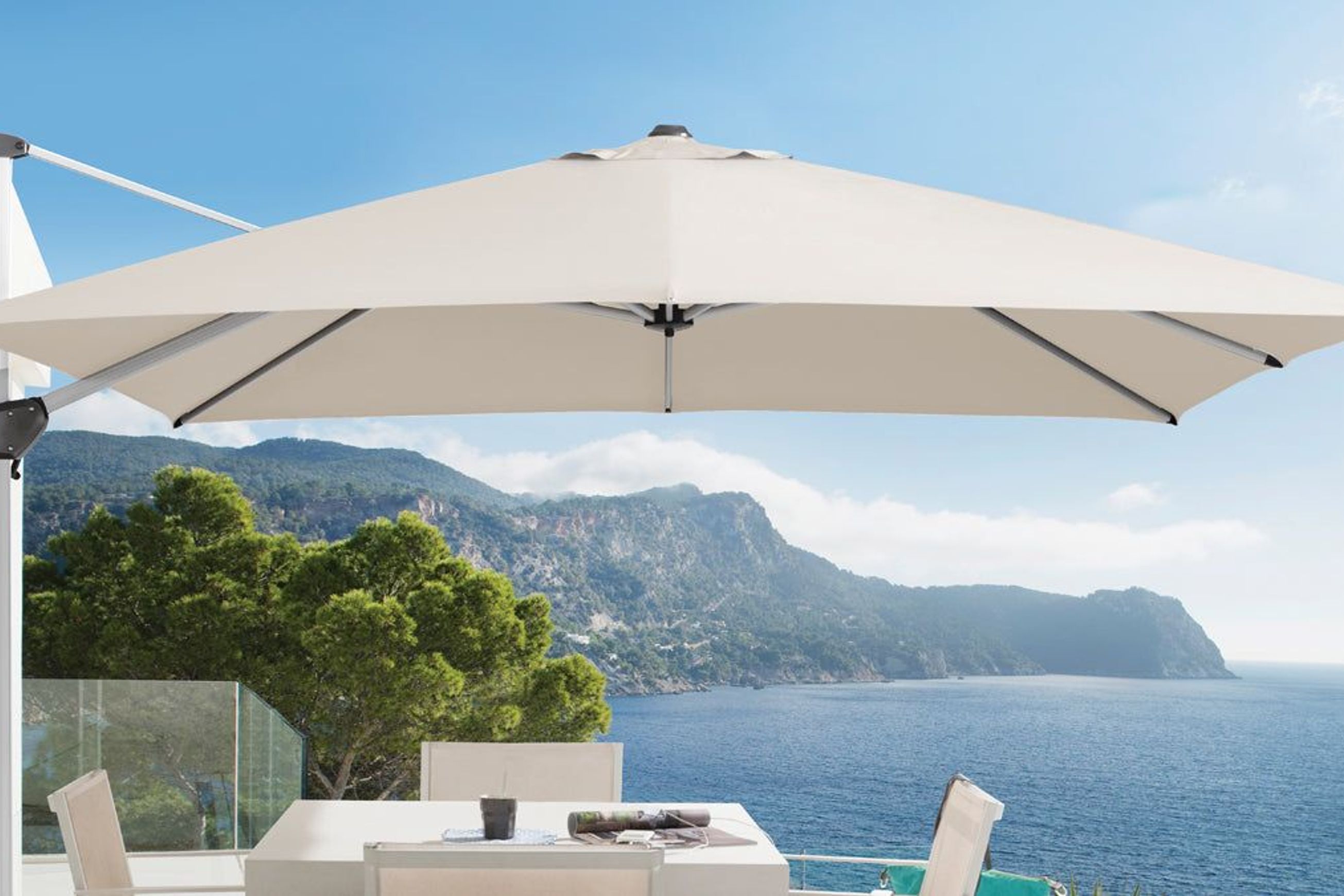 Aspen Cantilever Umbrella - Ecru 3M