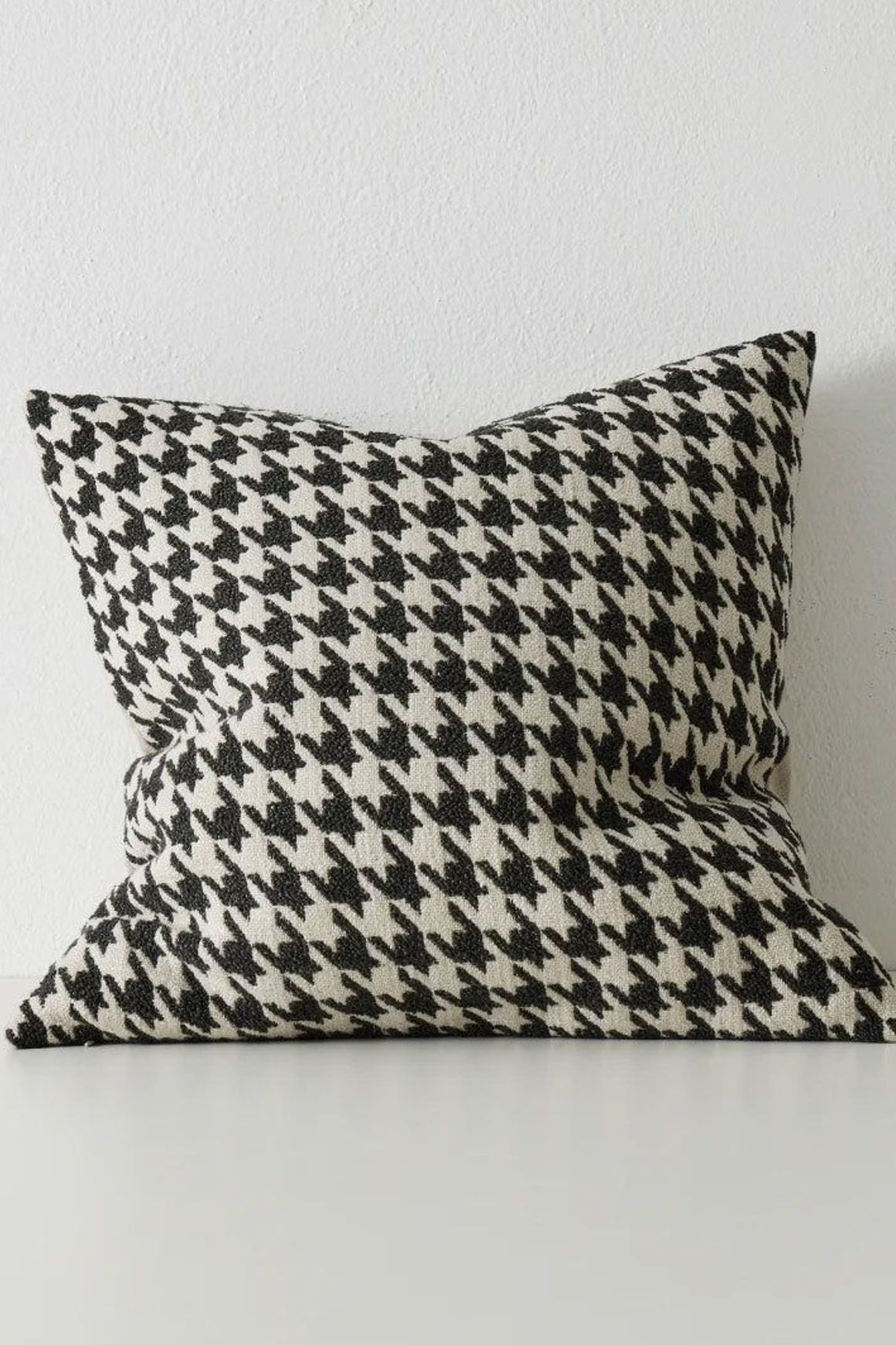 Weave Home Giovanni Cushion - Midnight | Bouclé Houndstooth