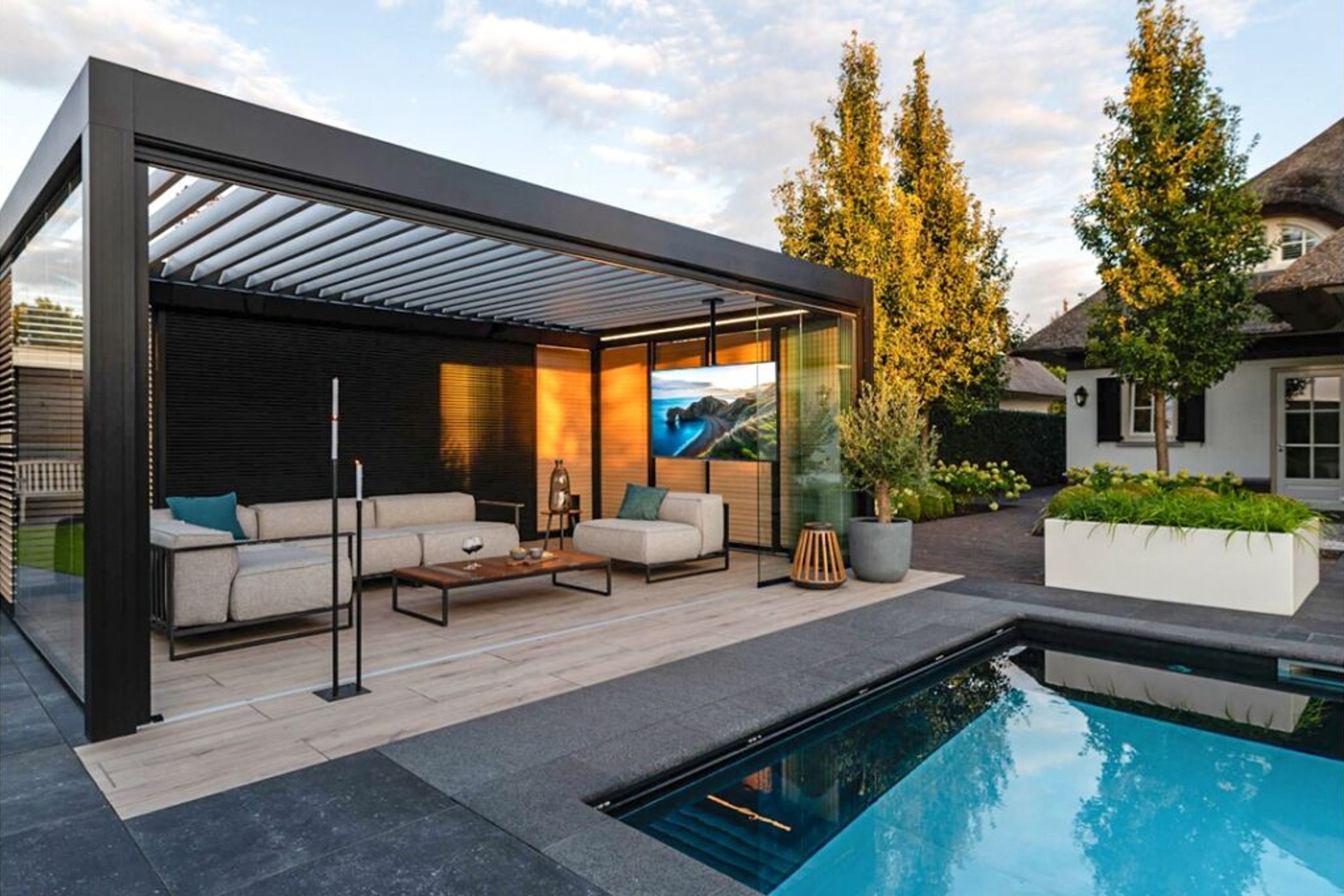 Camargue Louvred Roof