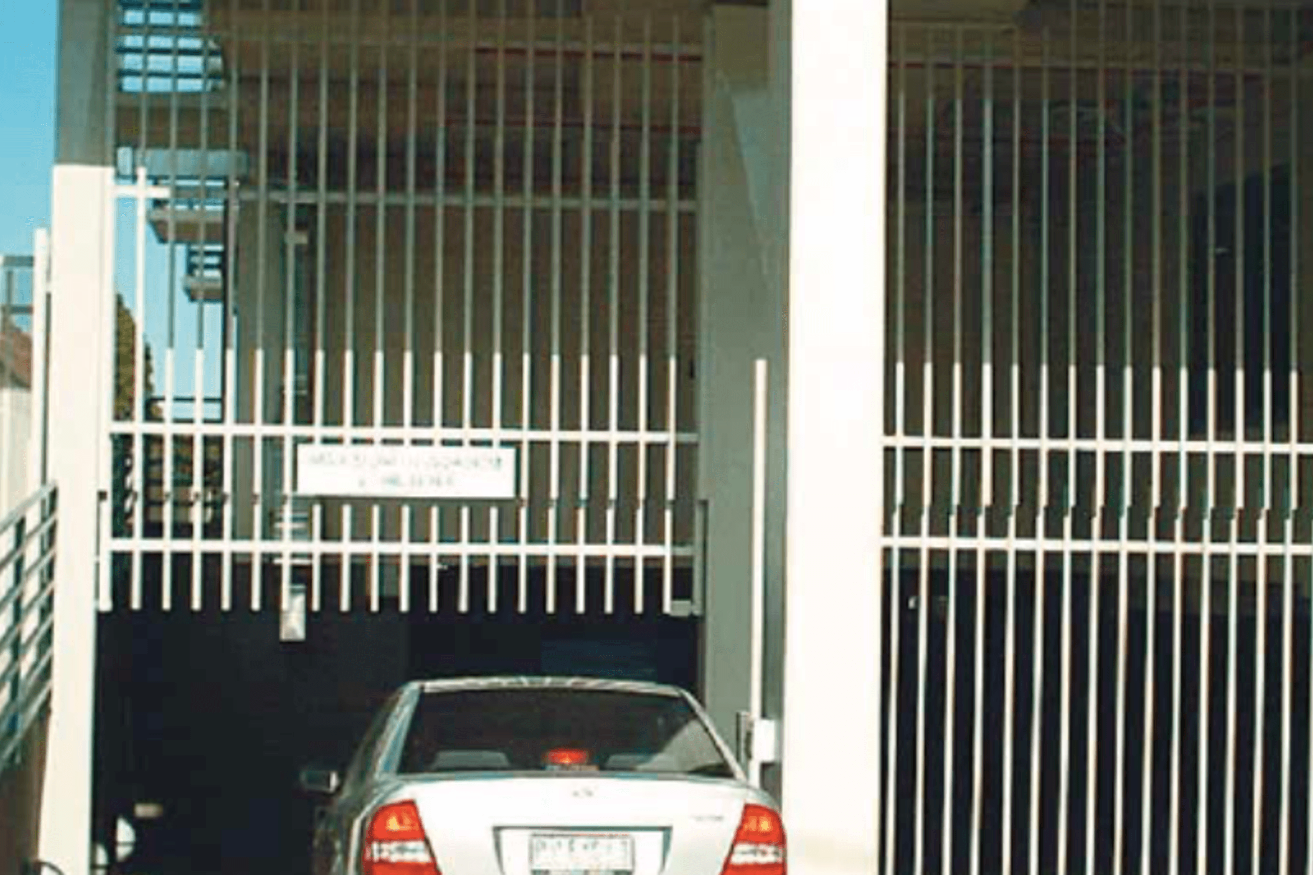 SC5000 Vertical Lift Counterweight Balanced Door | Counterweight Doors