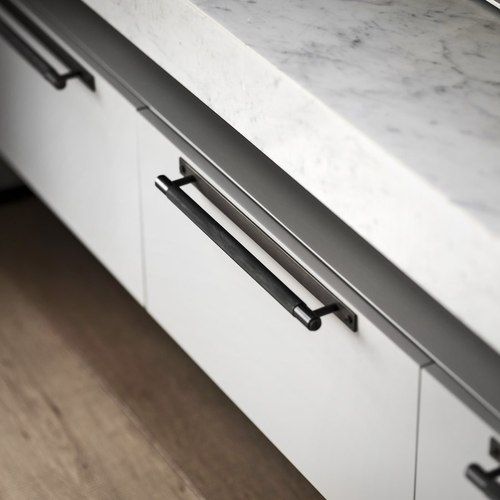 Pull Bar Handle by Buster + Punch