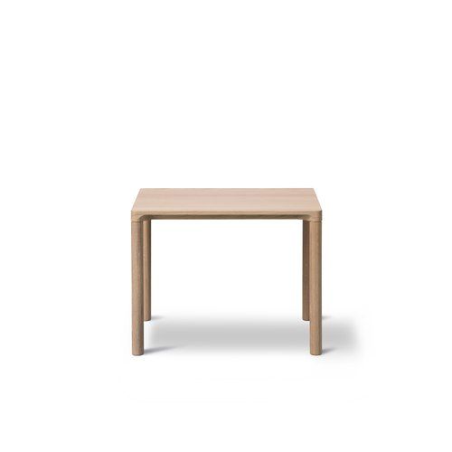 Piloti Side Table Model 6705 by Fredericia