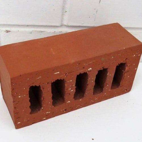 110 Fendalton Restoration Bricks