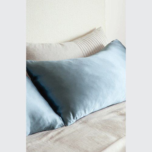 Silk Pillowcase with Gift Box - Sky | Bianca Lorenne