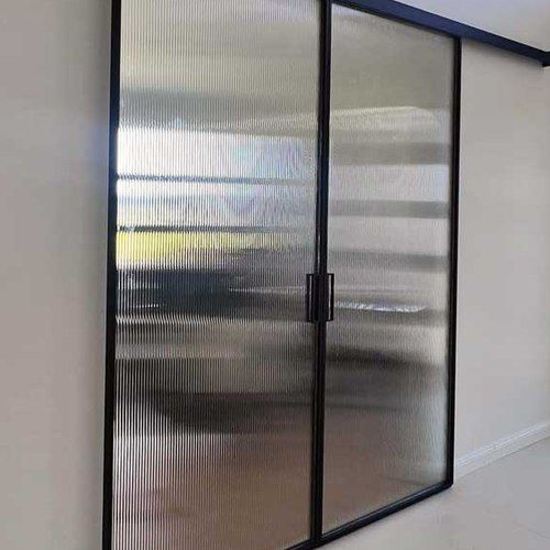 Narrow Reeded Clear Glass Soft-stop Sliding Door