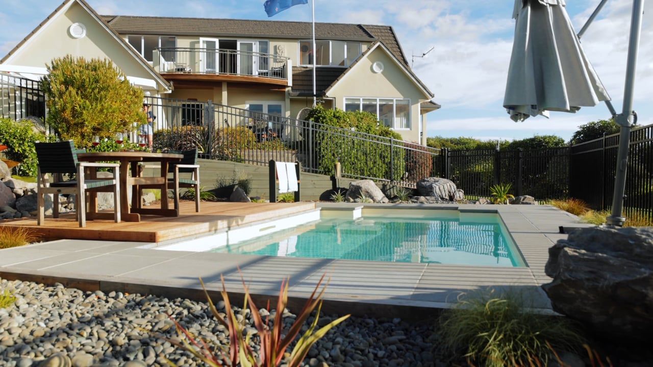 Taupo Plunge Pool video