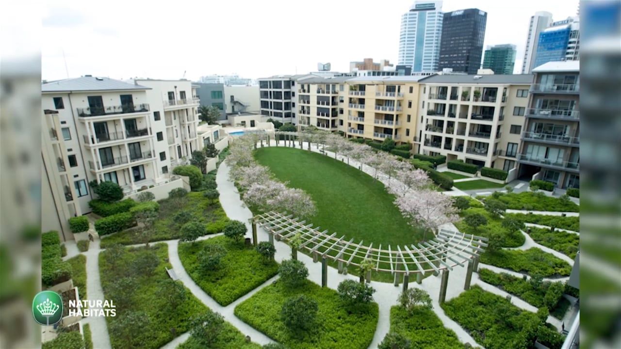 Natural Habitats Green Walls and Green Roofs