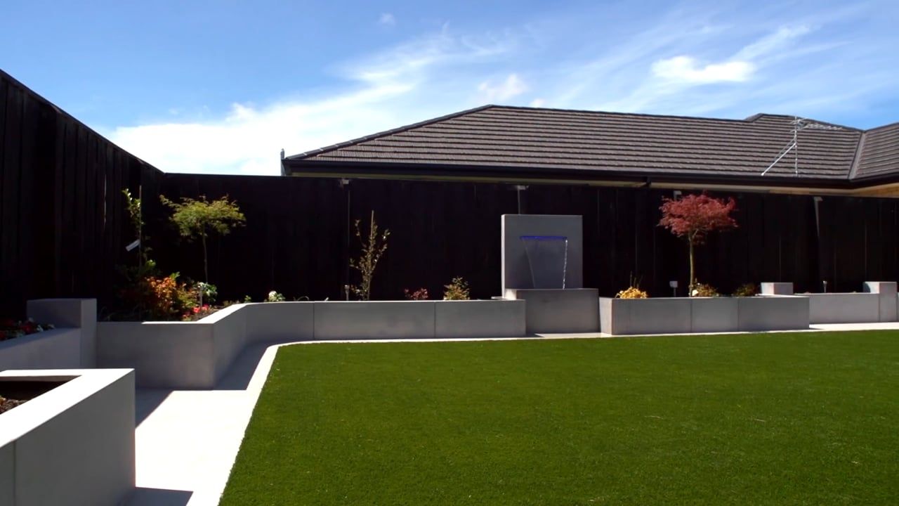 Margaret Hansen: “The Grass of the Future” video