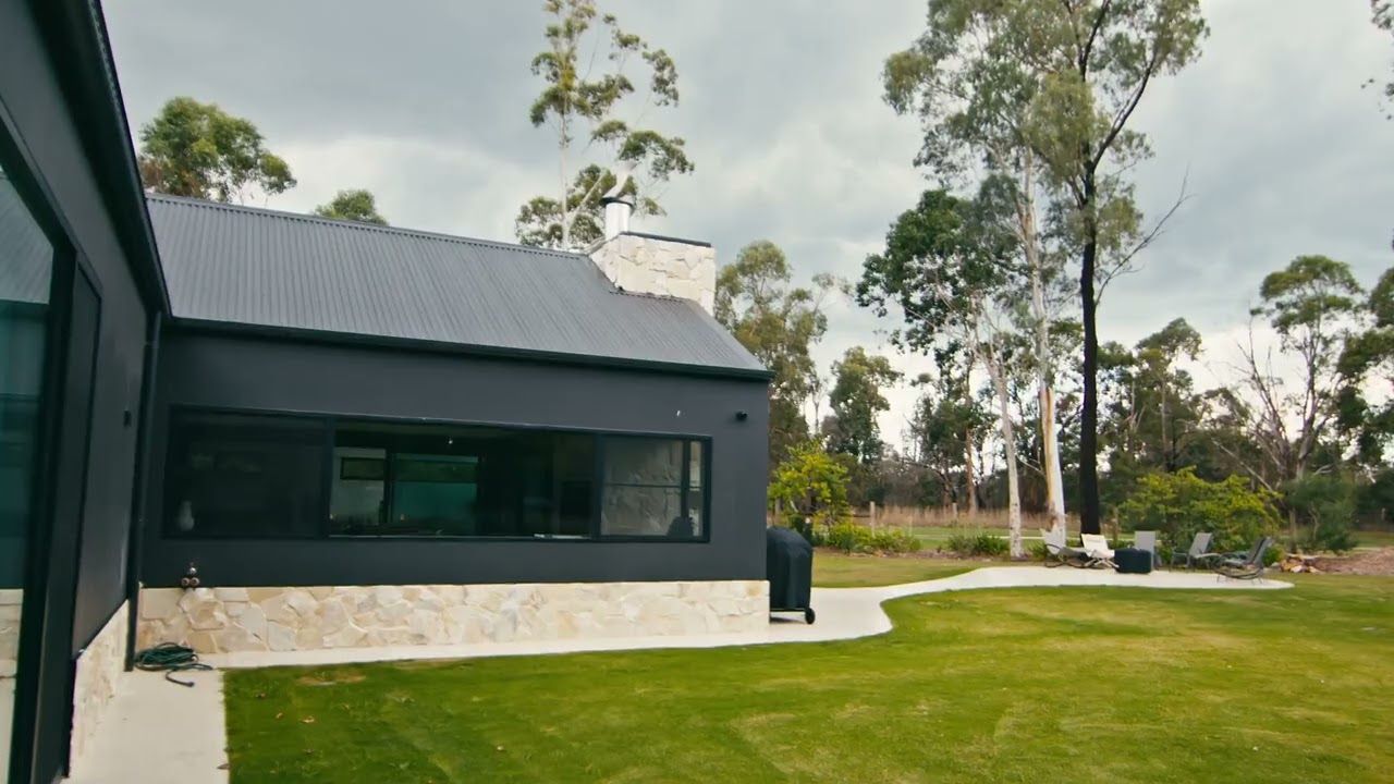 Prolific Stone, Portsea Wall Cladding.  Biltar - Pakenham Reveal