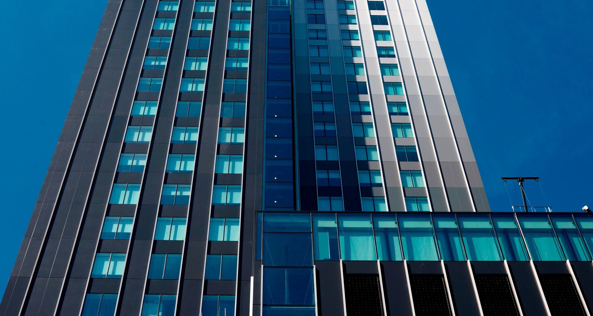 Maastower banner
