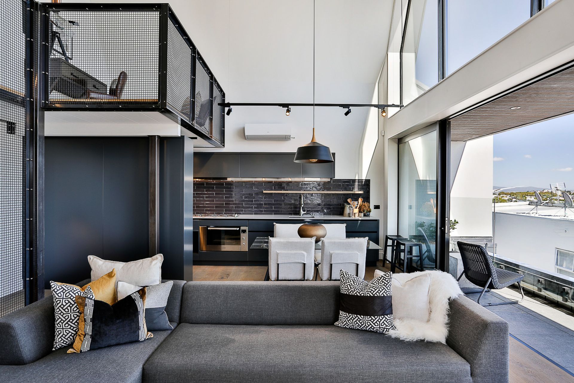 Leuschke Kahn Architects