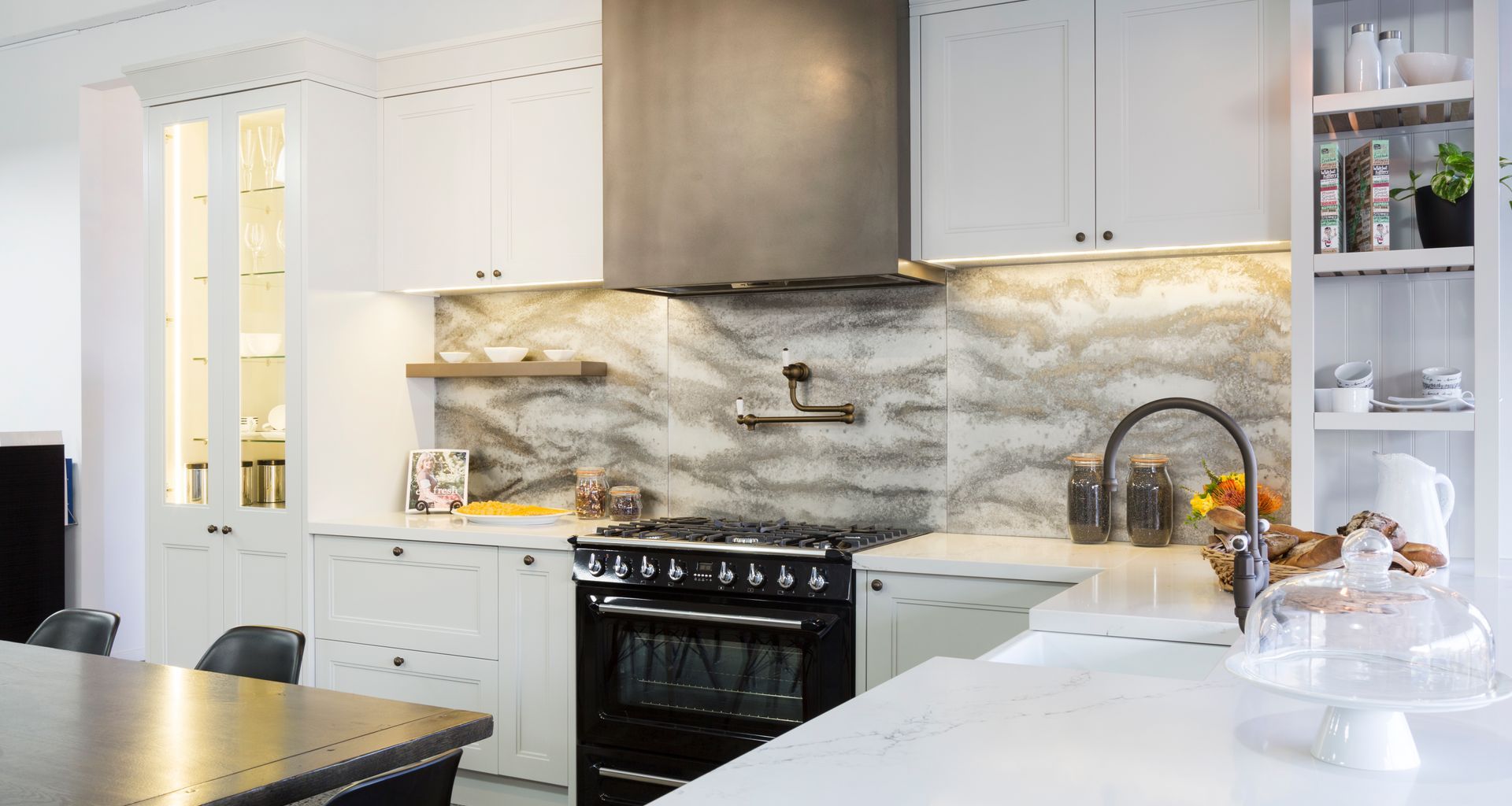 Traditional Studio Kitchen by Sue Gillbanks banner