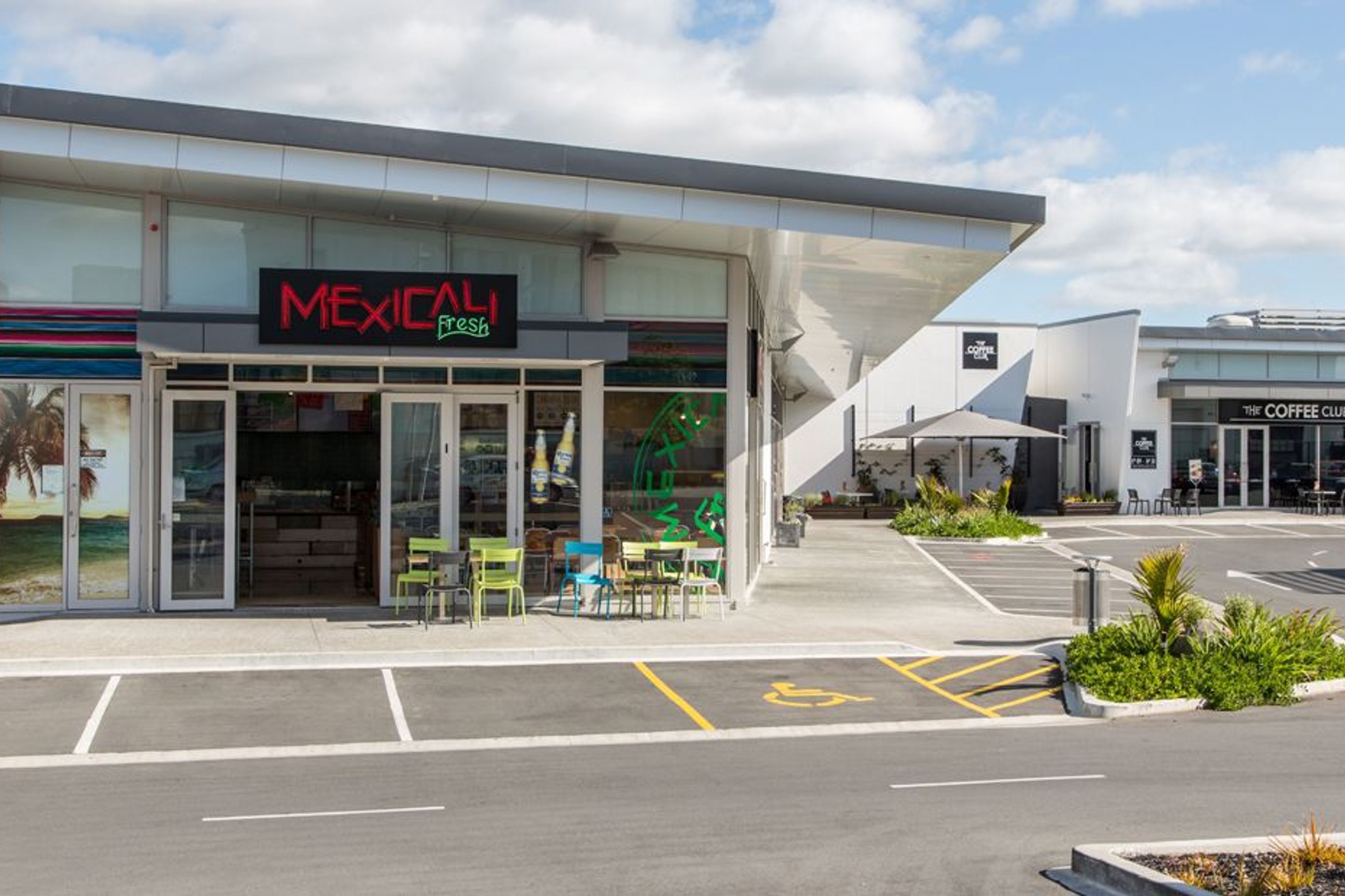 8 MASSEY - PUKEKOHE
