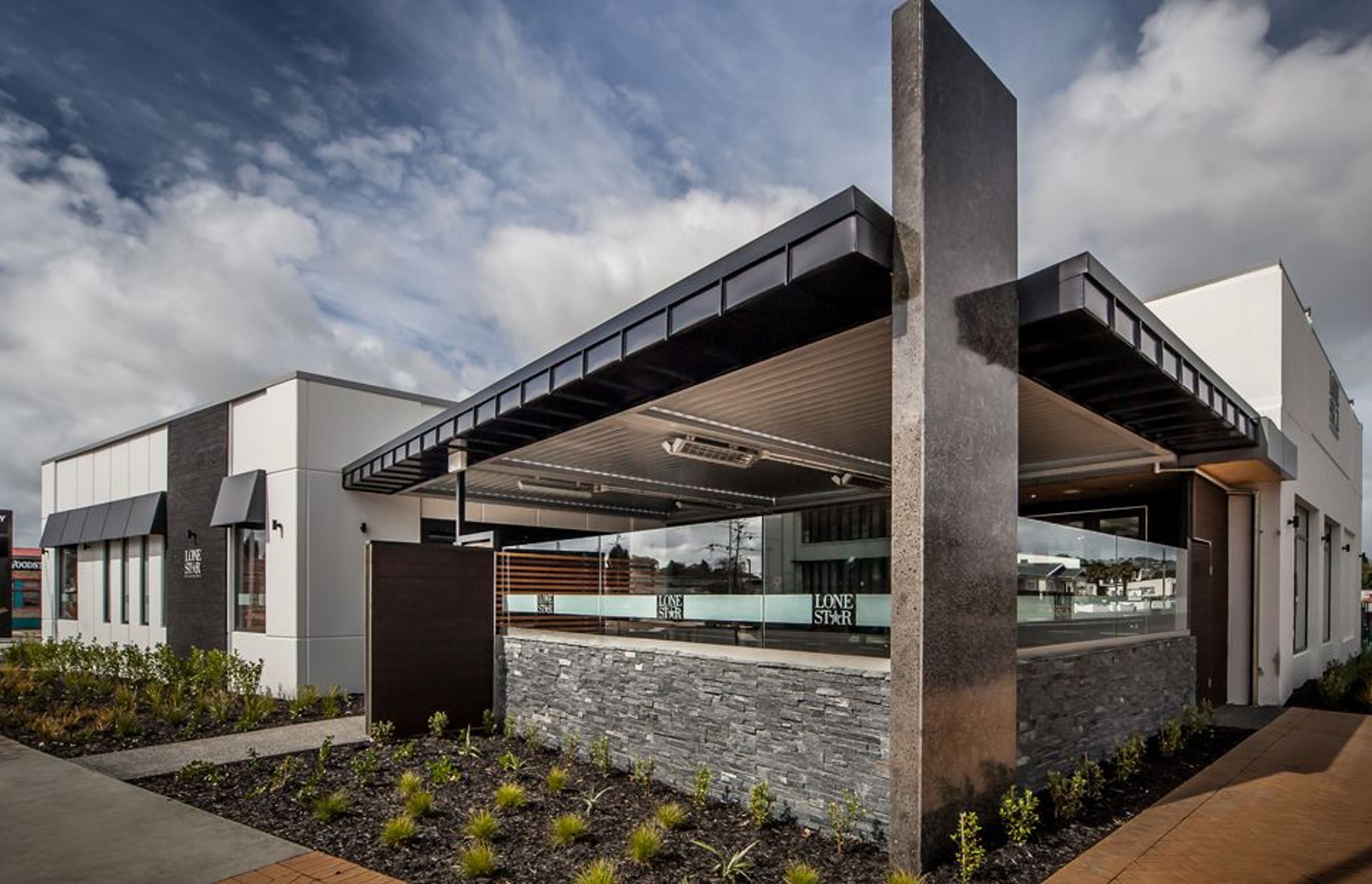 8 MASSEY - PUKEKOHE