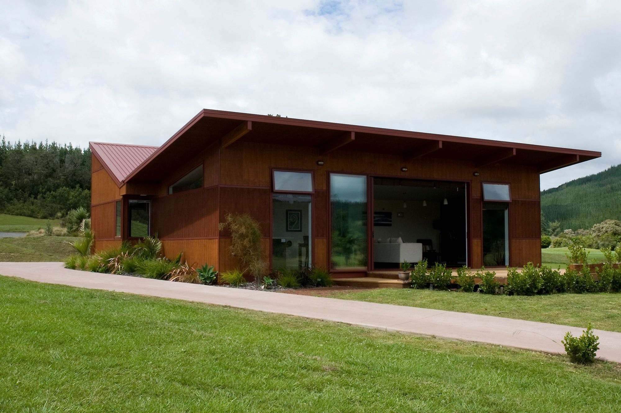 STARTER HOME DESIGN COMPETITION FINALIST