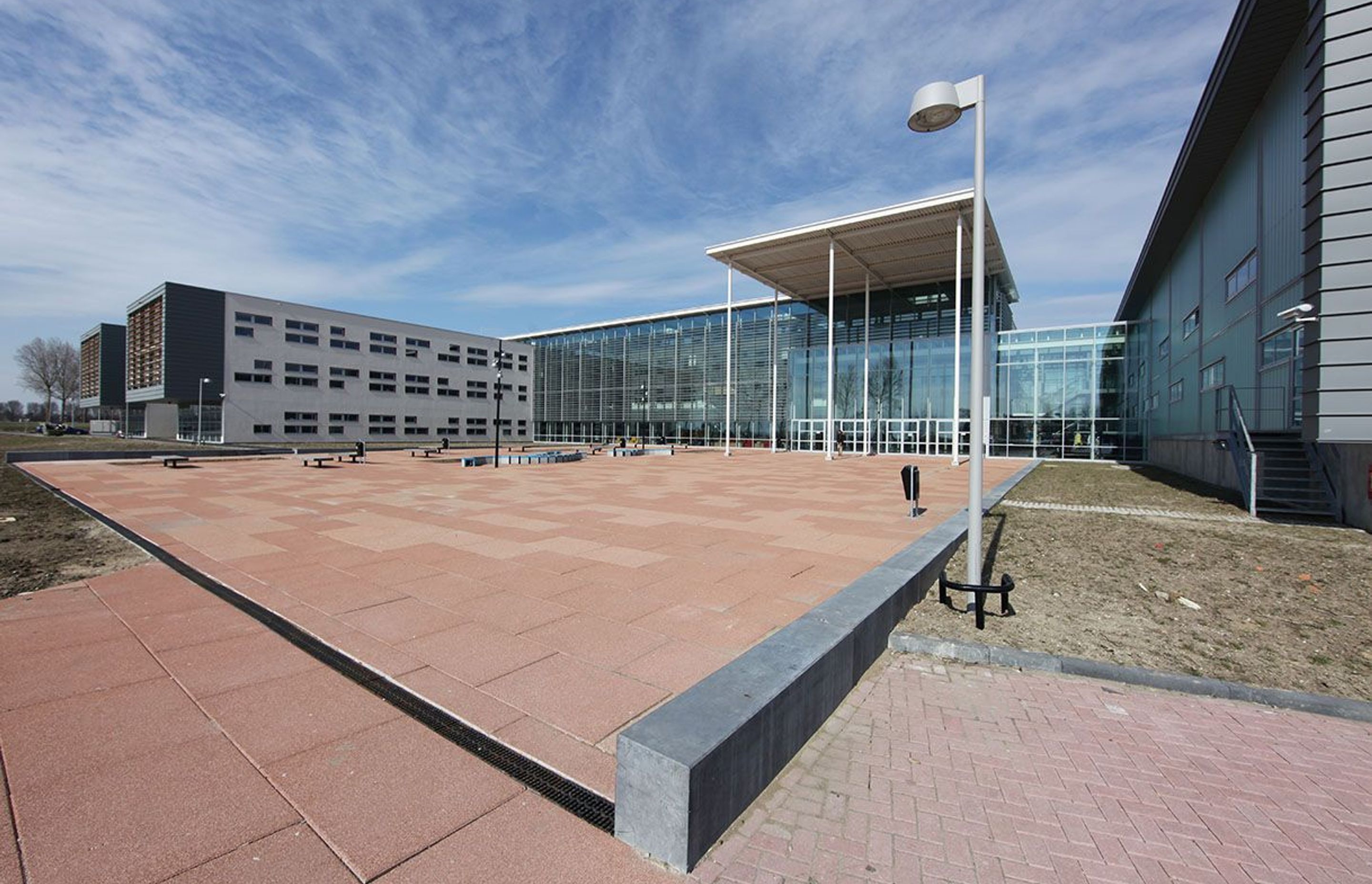 MAERLANT COLLEGE BRIELLE