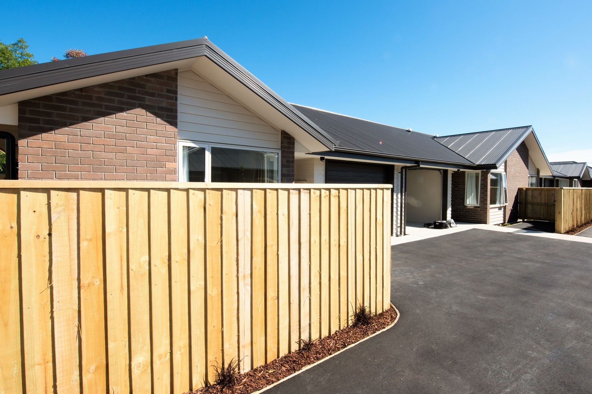 Lifemark Miles Construction