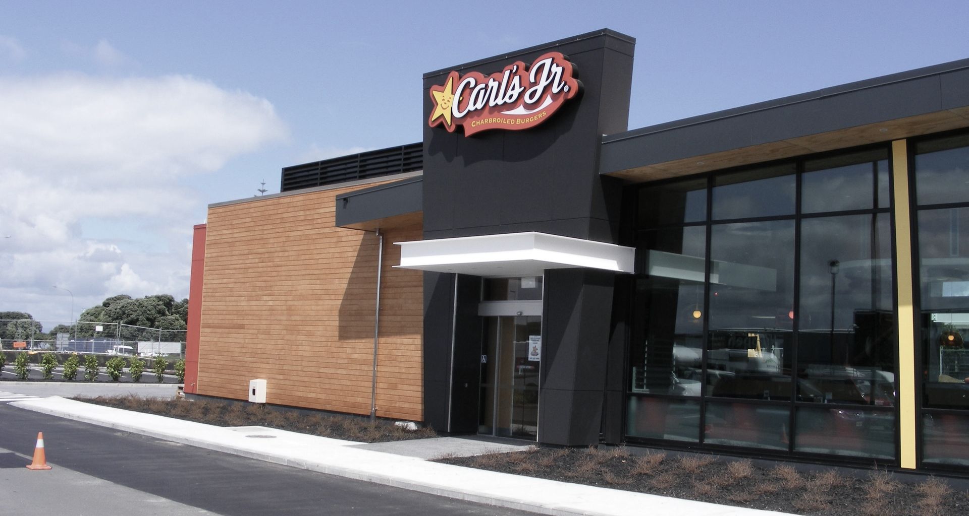 Carl's Jr & KFC - Auckland Airport banner