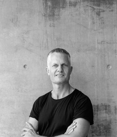 Julian Guthrie