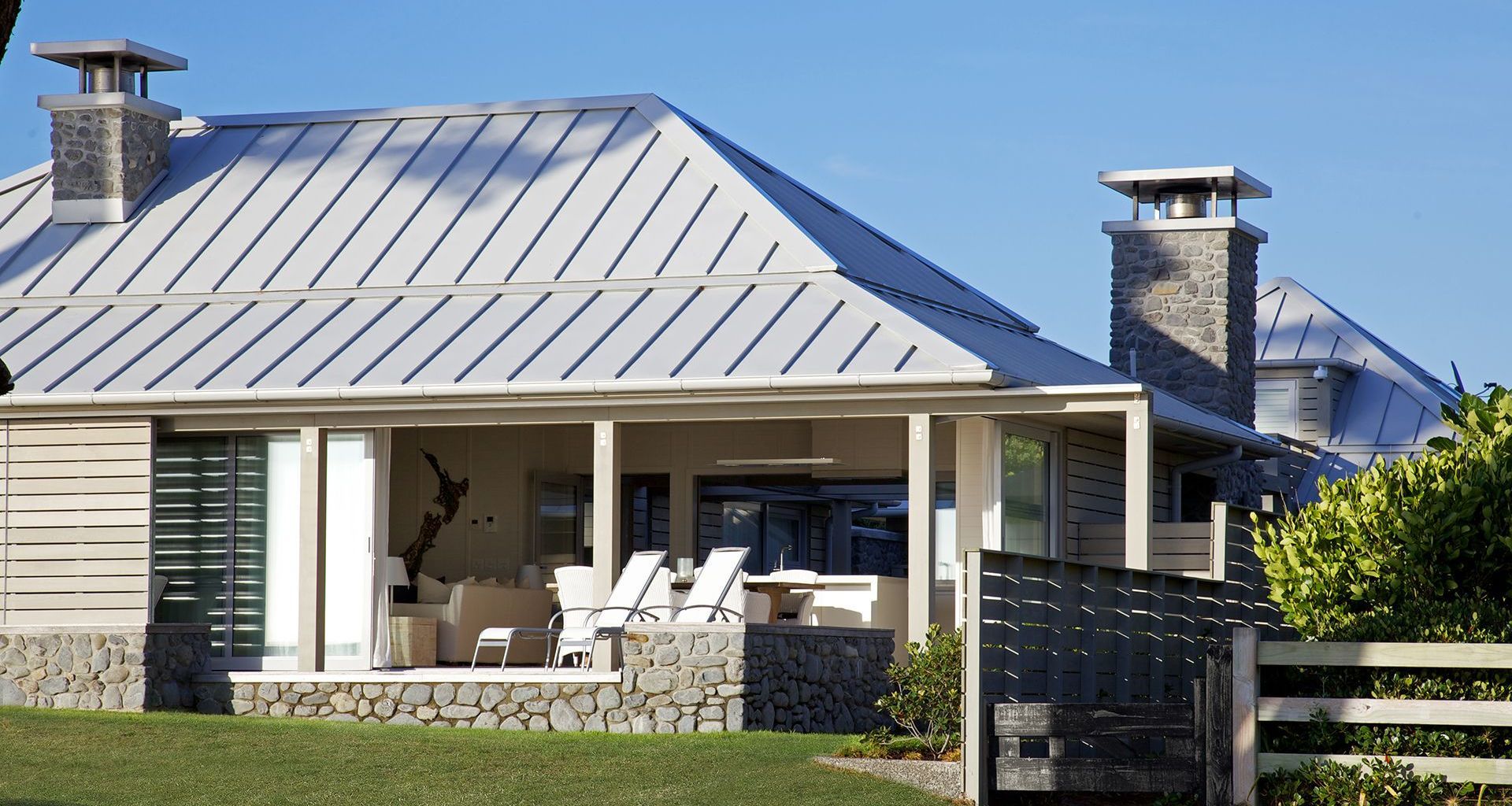 Coromandel Bach, 2012 banner