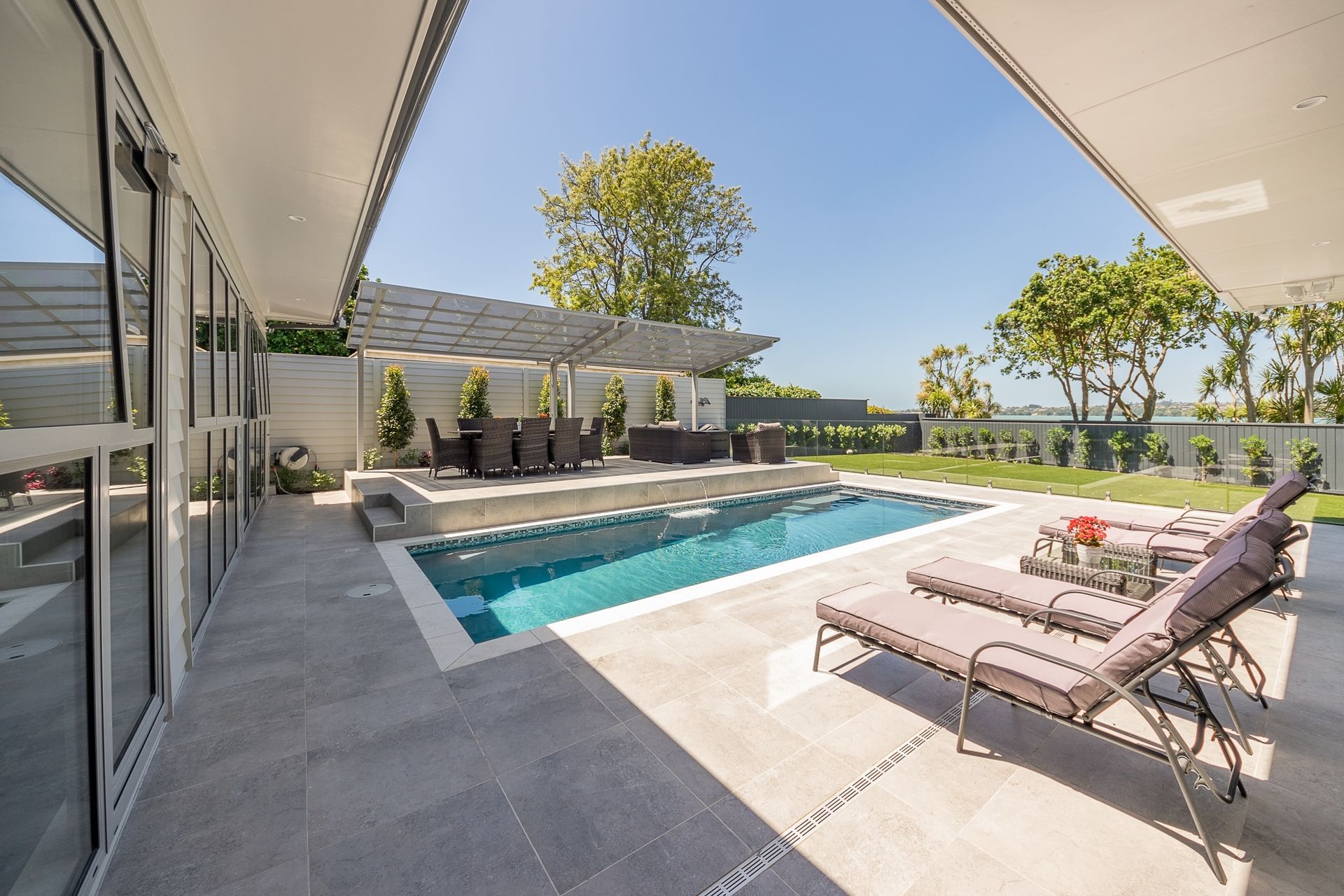 House by the sea in Auckland