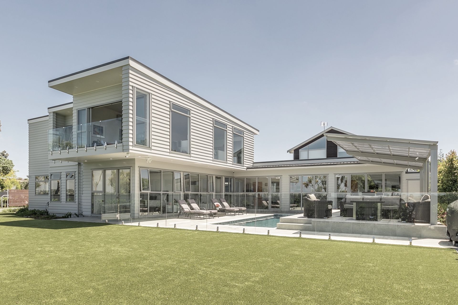 House by the sea in Auckland