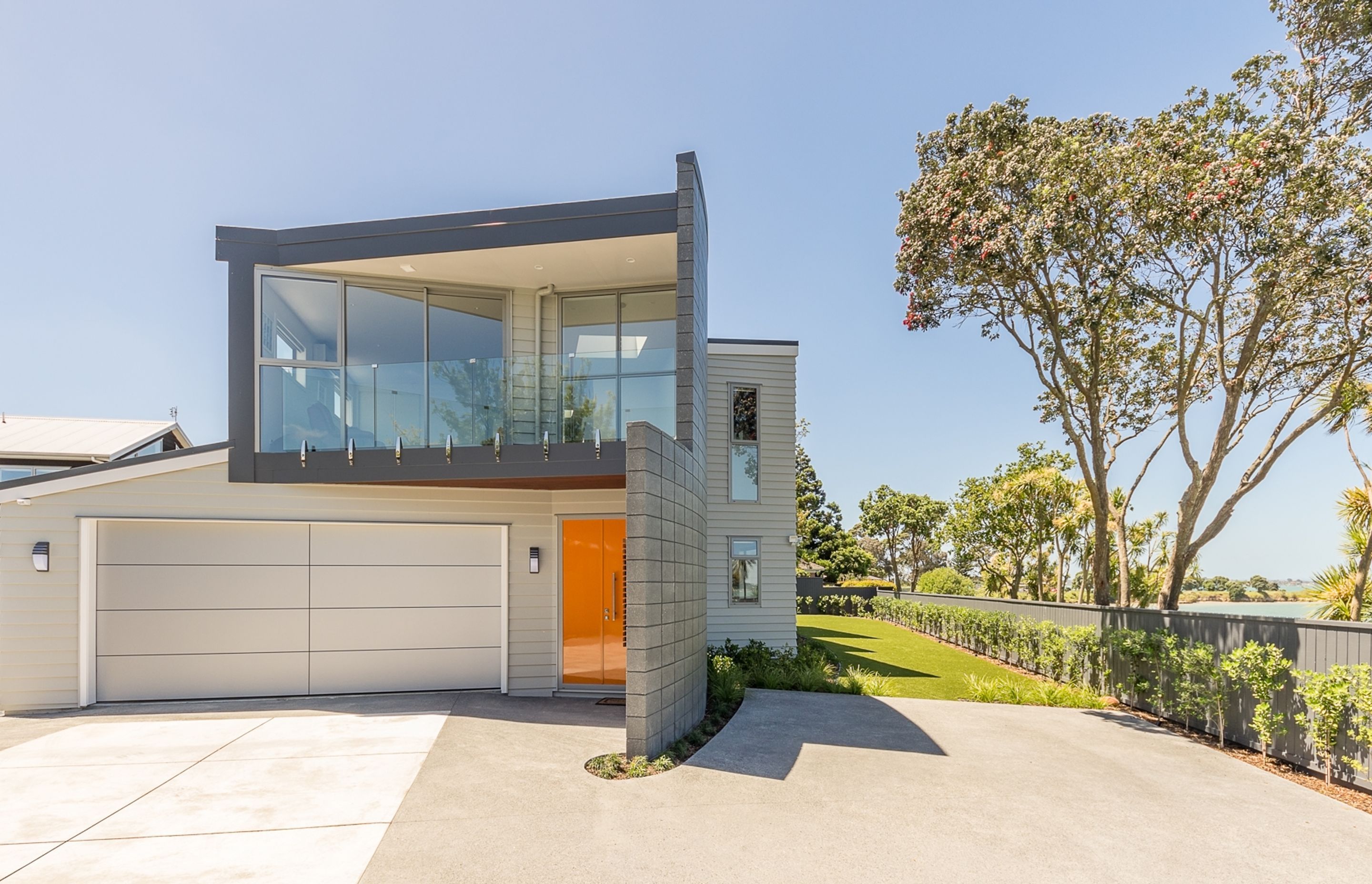 House by the sea in Auckland