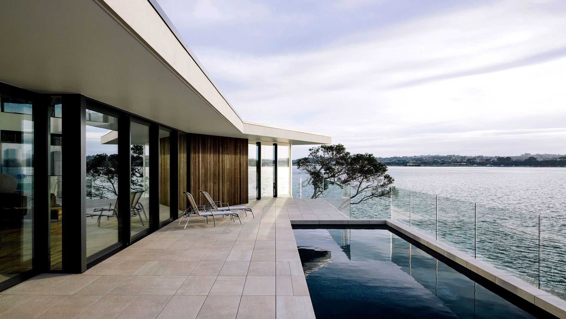 Shoal Bay banner