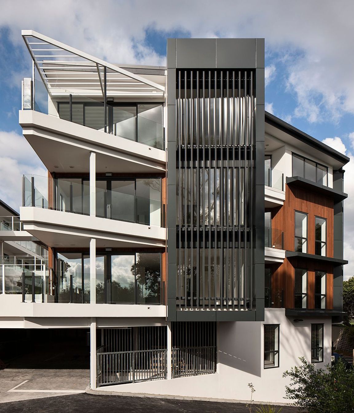 Thompson Park Apartments