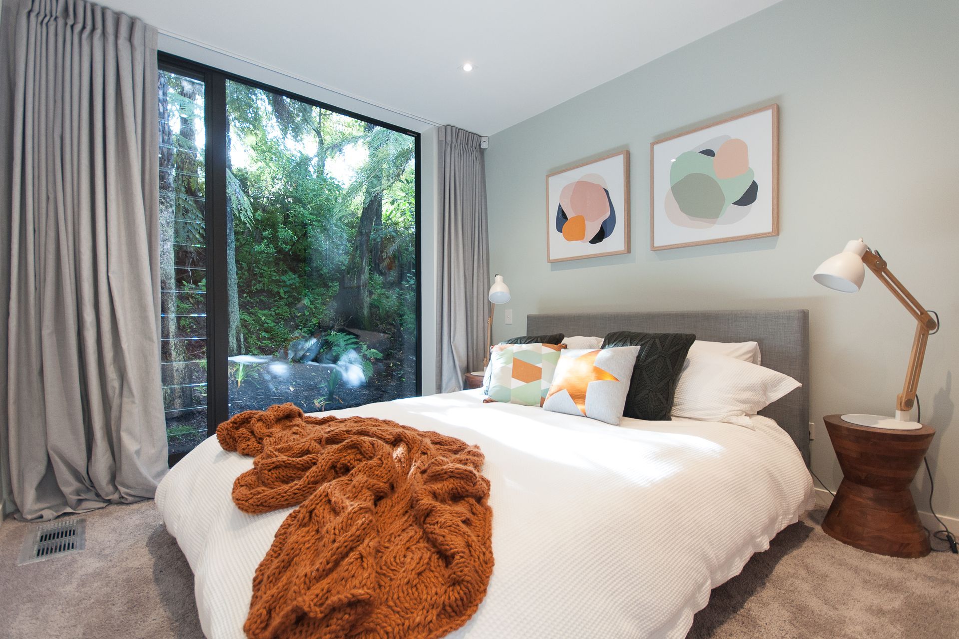 Castor Bay Stream House