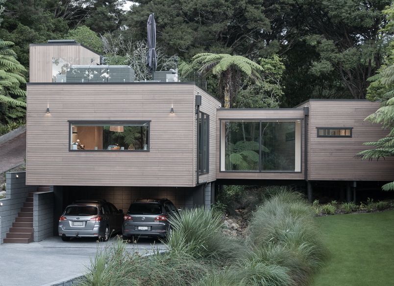 Castor Bay Stream House