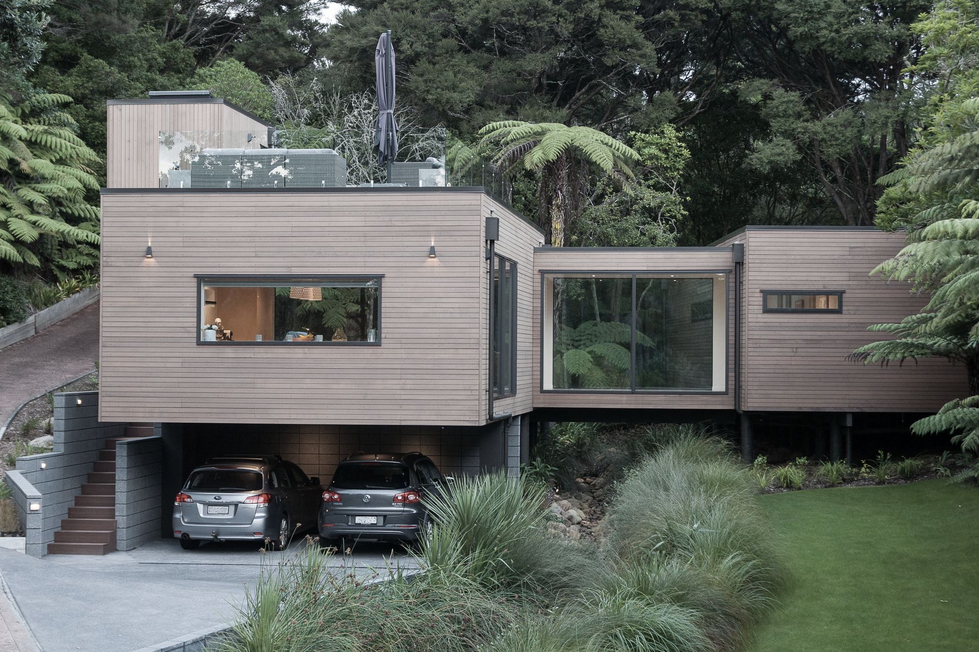 Castor Bay Stream House