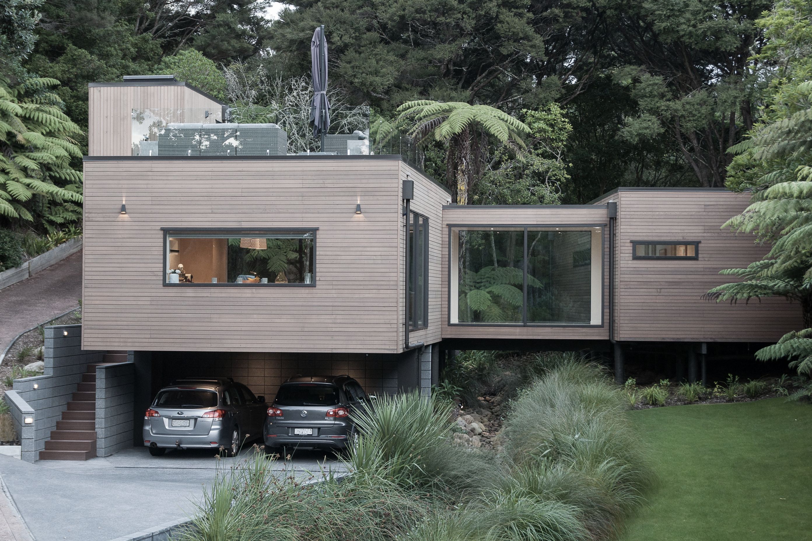 Castor Bay Stream House